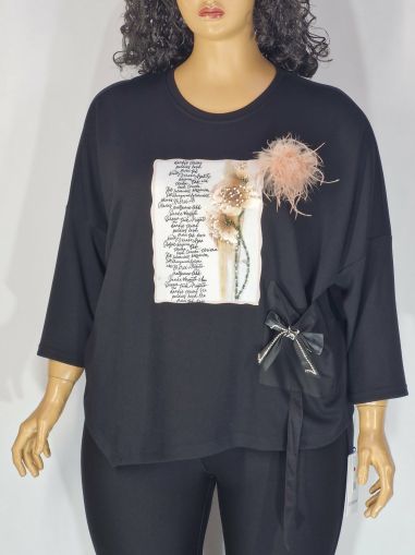 Дамска макси блуза в големи размери от плътно  трико с интересна 3D апликация  и камъчета   в черно   01 01558