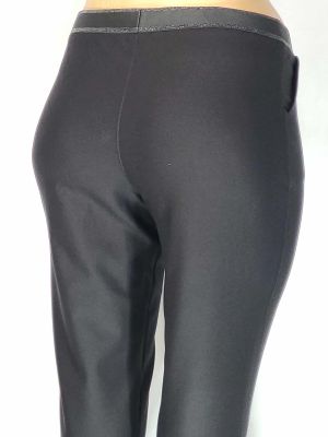 Дамски макси  еластичен  спортно елегантен панталон в големи размери с  камъни отпред на маншета ,широк ластик в черно   03 00552