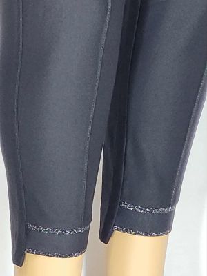 Дамски макси  еластичен  спортно елегантен панталон в големи размери с  кант отпред и ластик на маншета ,широк ластик в черно   03 00556