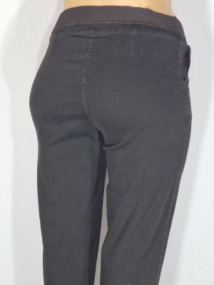 Дамски макси спортни плътни  еластични дънки в големи размери с широк ластик и връзка в кафяво 02 00561